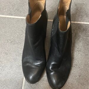 J Crew Chelsea ankle boots/bootie women’s Size 8.5